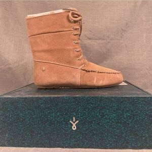 EMU Australia Brooklyn 6 & 7 Moccasins New